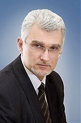 Суслов Сергей Юрьевич, адвокат, руководитель отдела по связям с общественностью.